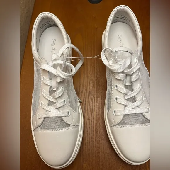 Anthropology Seychelles Women's White Sneakers. Leather and mesh, toe cap. Sz 8