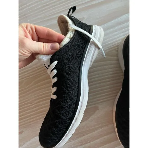 APL TechLoom Phantom mesh sneakers size 6.5