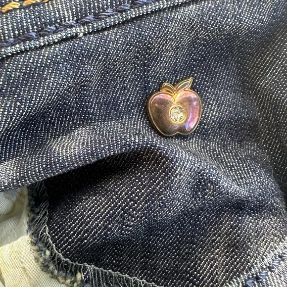 Apple bottom jeans
