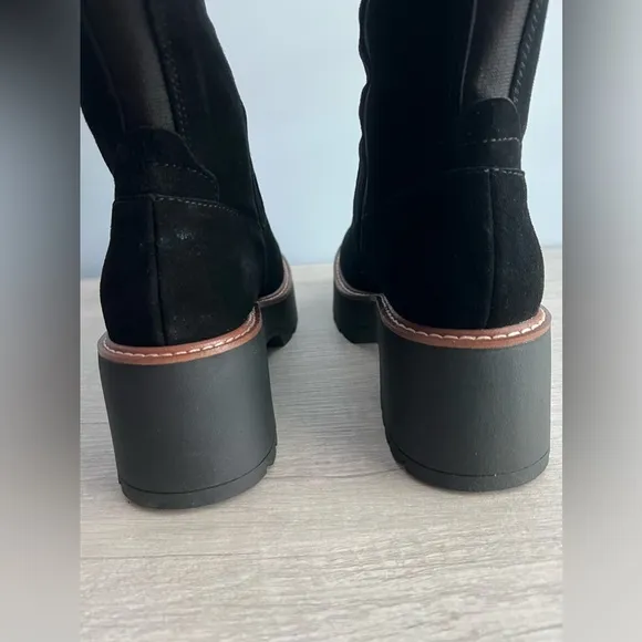 Aqua College Women's Waterproof Gina Platform Black Suede Boots Size 7.5