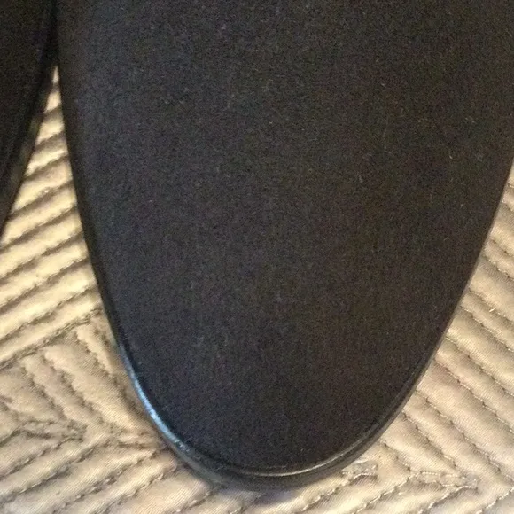 Aquatalia size 9.5 black suede loafers for women. NWT