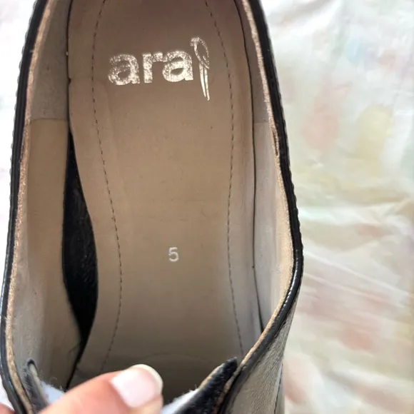 ARA VALENTINO’S Comfort MINDY Black Patent Leather Loafers SZ 7 NWOT UK SZ 5