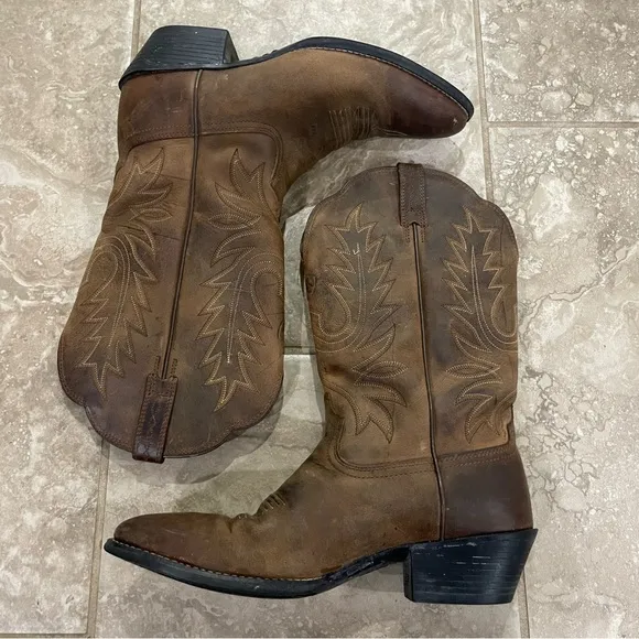 Ariat Heritage R-Toe Womens Western Cowboy Boots 8B
