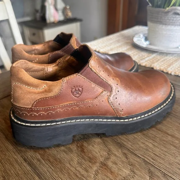 Ariat Leather Loafers Platform Lug Sole Comfort Shoes Brown Sz 7.5 Close to New!