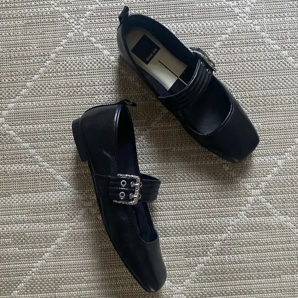 Arora Buckled Mary Jane flats patent leather size 6.5