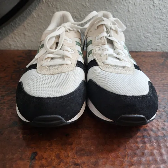 ASICS Lyte Classic Sneakers