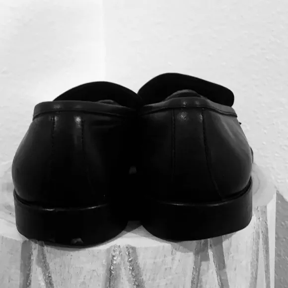 Authentic Hugo Boss signature black leather loafers sz 8.5