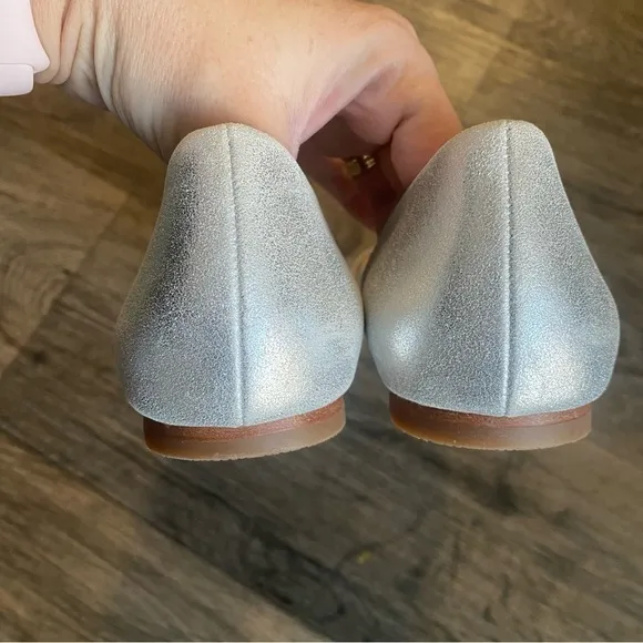 BADGLEY MISCHKA Silver Embellished Pointed Rhinestone Flats Size 8