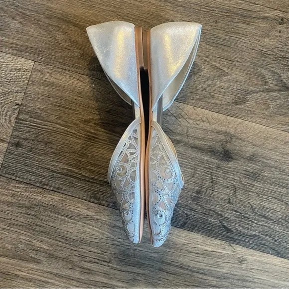 BADGLEY MISCHKA Silver Embellished Pointed Rhinestone Flats Size 8