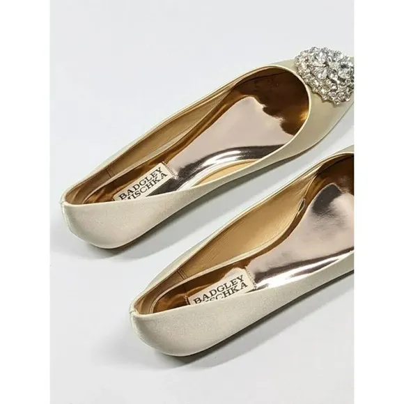 Badgley Mischka Women's Davis Embellished Ivory Satin Flats Size 6.5 (MSRP $195)