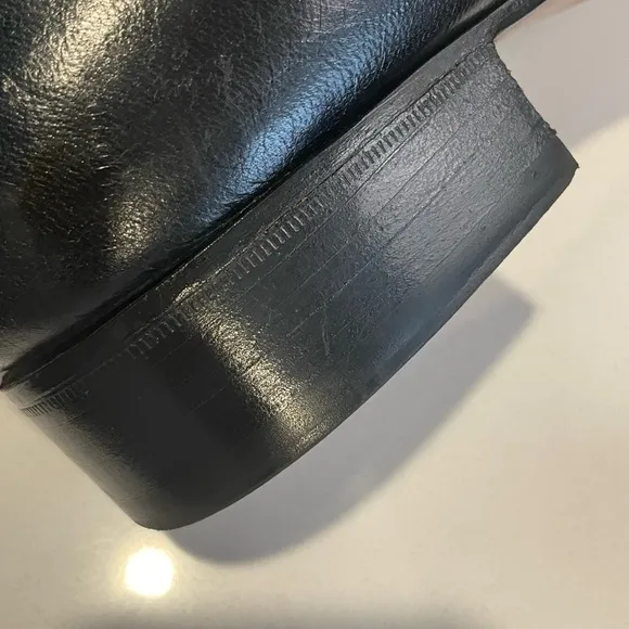 Bally of Switzerland vintage black leather loafers