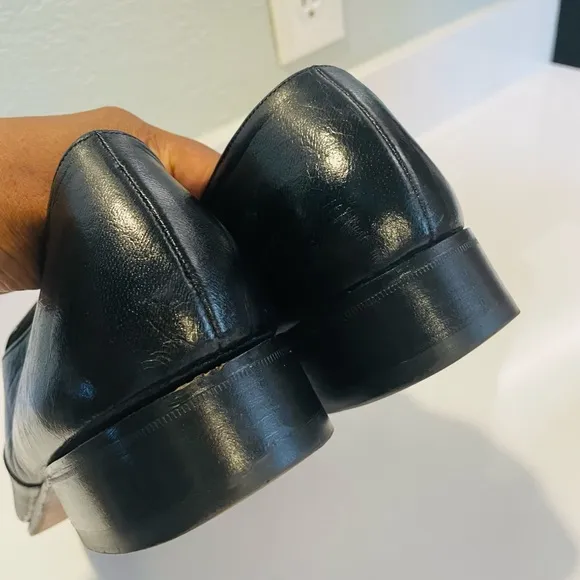 Bally of Switzerland vintage black leather loafers