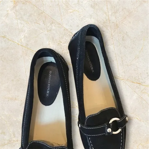 Banana Republic Women’s Suede Loafers - Size 8