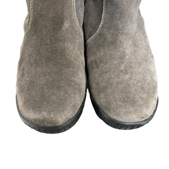 Baretraps Genuine Suede Leather Upper Faux Fur Gray Winter Boots Size 9