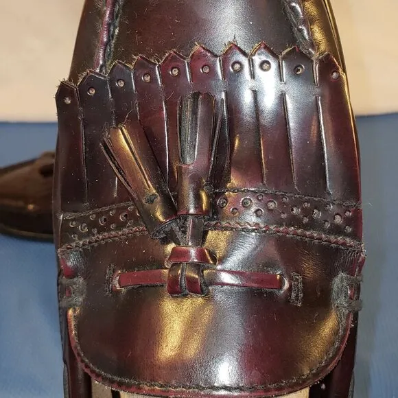 BASS Men's Burgundy Leather Kilted Tassel Loafers - 10D