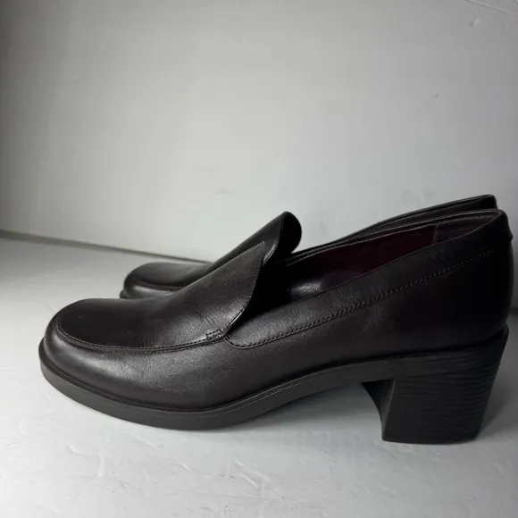 Bass women’s Vintage 90s Heeled Leather Loafers Academia Chocolate Brown size 10