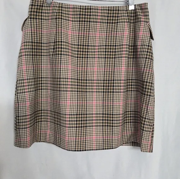 Baum Uno Pferdgarten pink plaid lined button skirt. Size  EU 40- US 8
