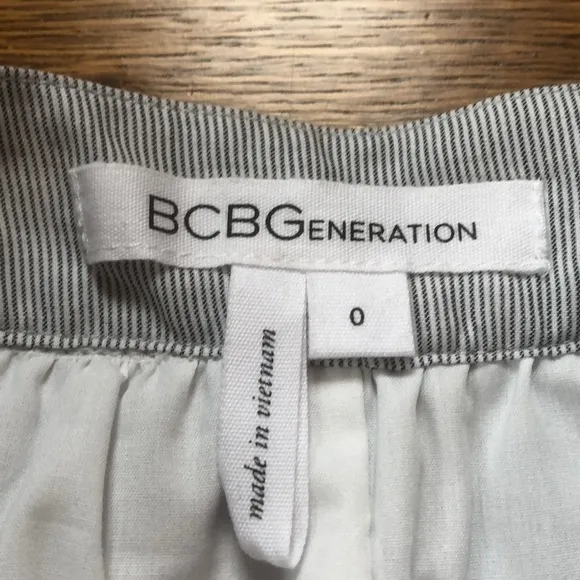 BCBG Generation Stripe Button Front Flowy Skirt 0