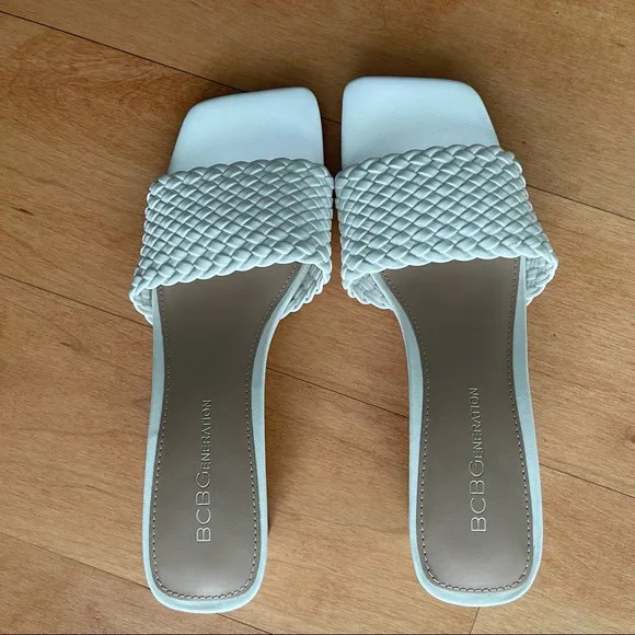 BCBGeneration Square Toe Slides Sandals White Basket Weave, 6.5