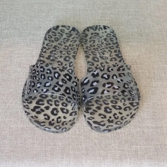 Beach by Matisse Sol Jelly Slide Sandals Leopard Cheetah Print Clear Grey 10