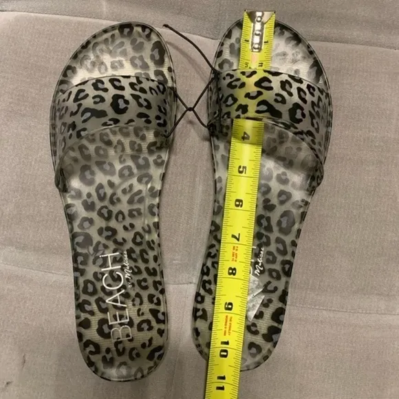 Beach by Matisse Sol Jelly Slide Sandals Leopard Cheetah Print Clear Grey 10