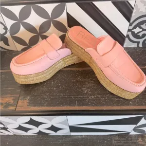 BEACH pink WREN platform slides! NWOT ( never had tags) cute comfy &amp; cool 🩷😎🩷