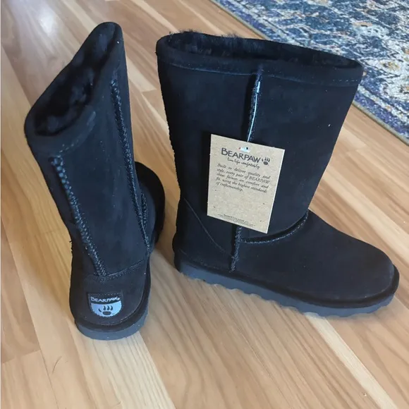 Bearpaw Elle Suede Fur Lined Boots in Black Size 6 New in Box