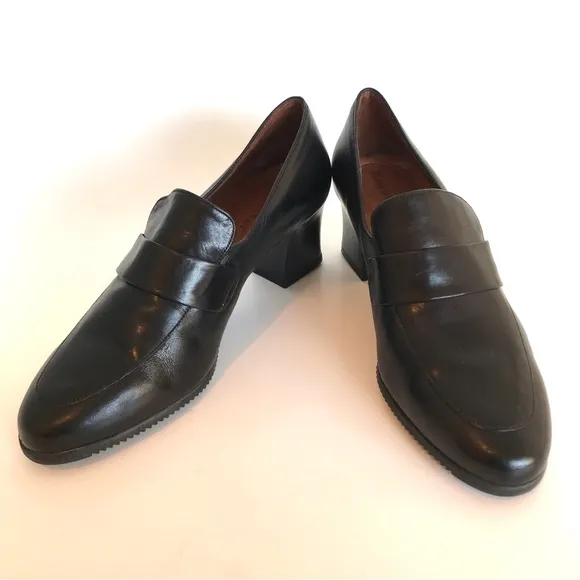 Beautifeel Rubber Soled Block Healed Loafers (7.5)