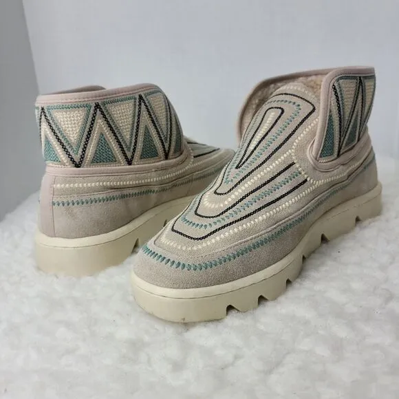 Bernardo  Drea Womens Size 9 Shearling-Lined Ankle Mocassin Gray Boots