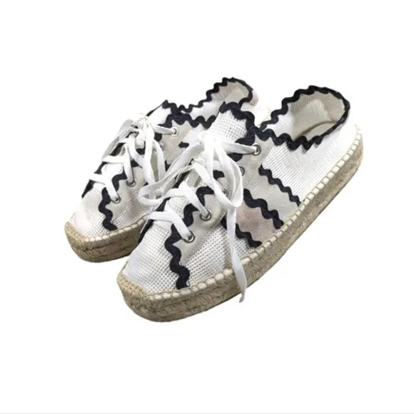 Bernardo Vale Scalloped Mesh Espadrille Sneakers EUC $159 Size 9.5  S1549