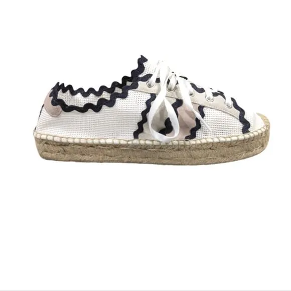 Bernardo Vale Scalloped Mesh Espadrille Sneakers EUC $159 Size 9.5  S1549