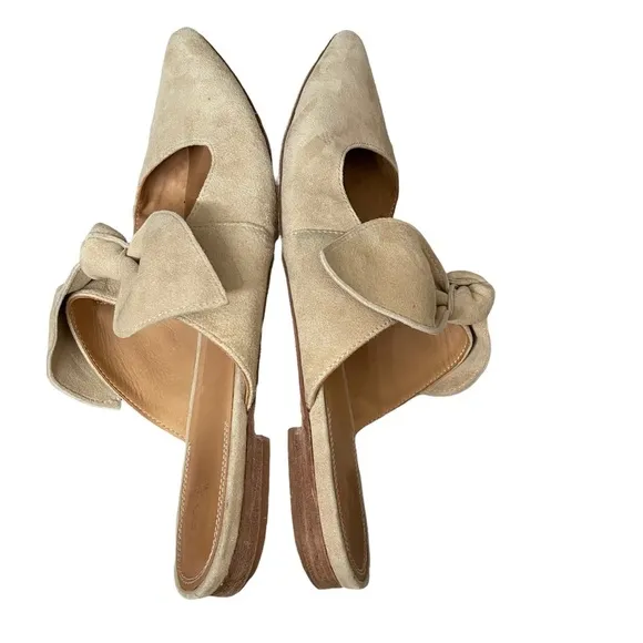 Bill Blass Suede Pointed Knotted Bow Slide Flats Size 9