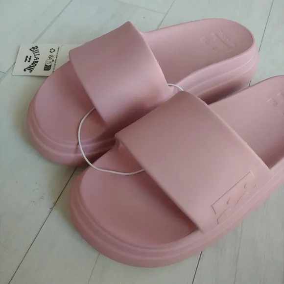 BillABONG NEW Kids Cushion Platform Slides Sandals