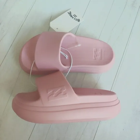 BillABONG NEW Platform Cushion Slides Sandals Slippers
