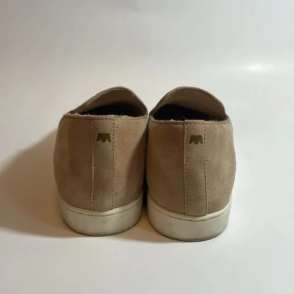 Birdies suede leather khaki loafers size 9
