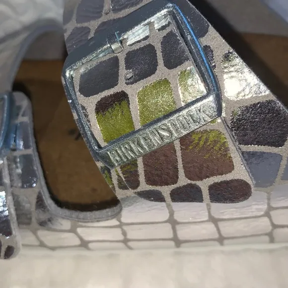 Birkenstock Arizona Iridescent Silver Sandals Slides Comfort Size 41 croc print