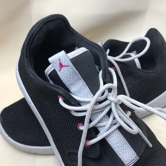 Black grey maroon Air Jordan 7.5Y