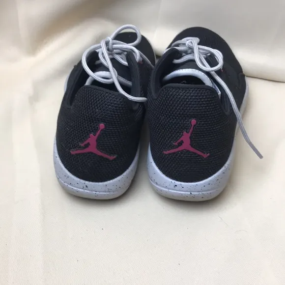 Black grey maroon Air Jordan 7.5Y