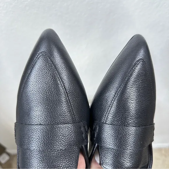 Blondo Black Leather Waterproof Flats Slip On Loafers for Women 9.5 Career Tara