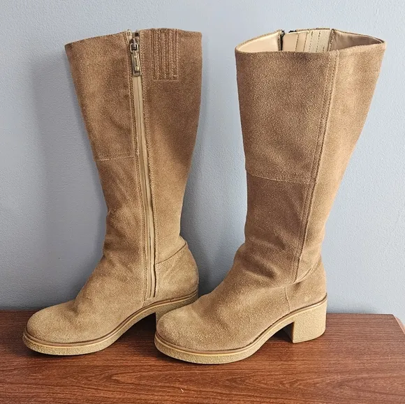 BLONDO Tan Suede Boots Size 6