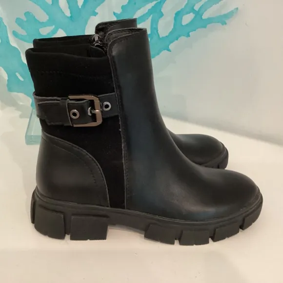 Blondo Waterproof Ankle Black Chelsea Zipper Boots Women’s Sz 7 NEW