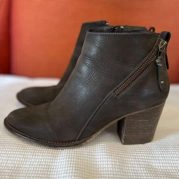 Blondo Waterproof Ankle Boots