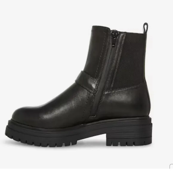 Blondo waterproof black boots size 11