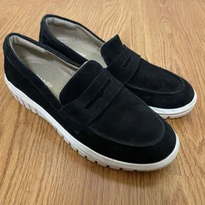 BLONDO Black suede leather slip on waterproof loafer sneakers size US 6.5