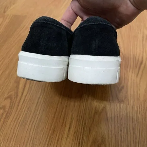 BLONDO Black suede leather slip on waterproof loafer sneakers size US 6.5