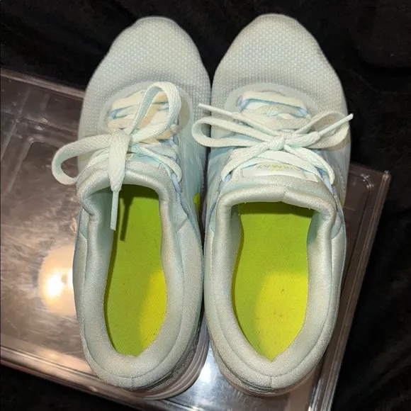 Blue Athletic Sneakers with Breathable Mesh