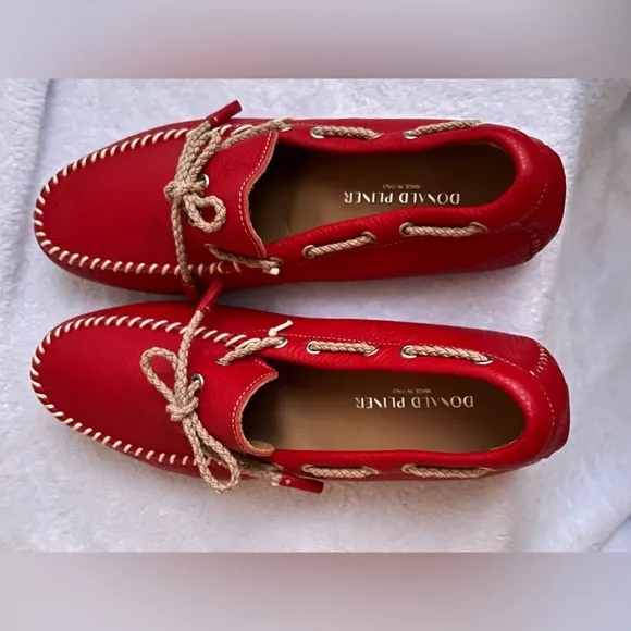 BNWT Donald Pliner men’s loafers red size 9 sample