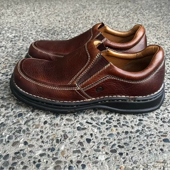 Born Blast II Slip On Leather Loafers Men M9.5 Casual Business Comfort B6903