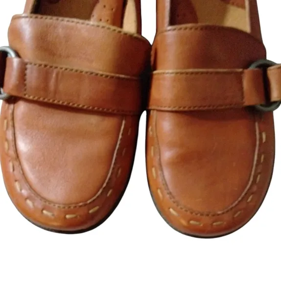 BORN Brown Leather Buckle Loafers Slip On Women's Flats Size 8