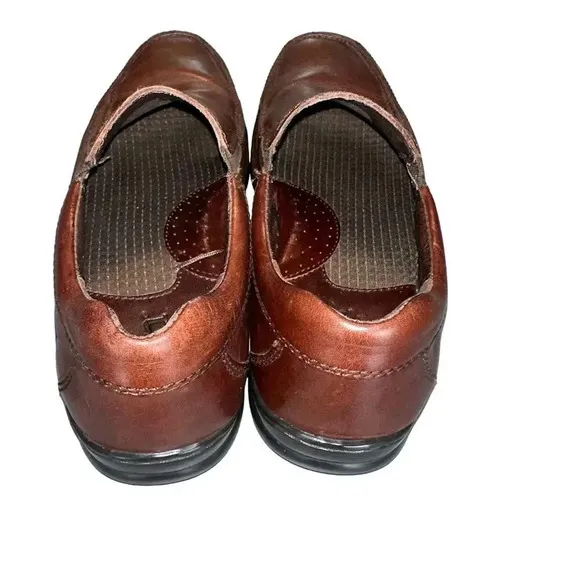 Born mens 10/44 brown leather‎ slip on loafers